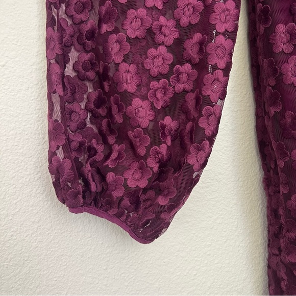 Trina Turk Lace Airie Dress Long Sleeve Sheer Fall Floral Purple Size 8 FLAW - Picture 9 of 15